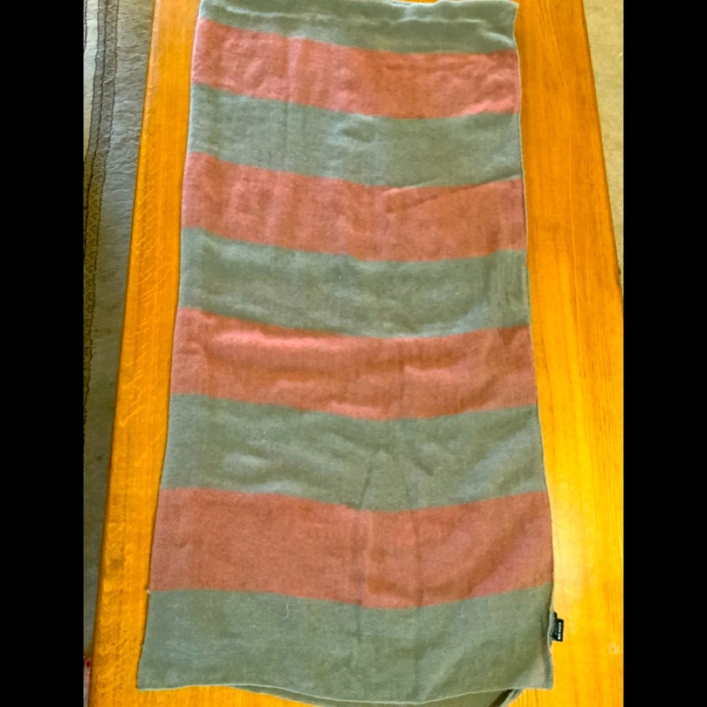Lightweight scarf